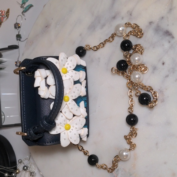 Lyn Around clutch bag - Picture 1 of 4